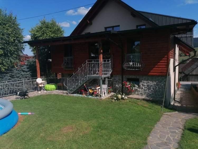 Gazdovsky Dvor Peter Jurky Lägenhet Vasilov Exteriör bild