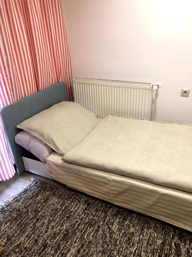 Gazdovsky Dvor Peter Jurky Lägenhet Vasilov Exteriör bild
